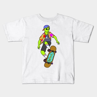 skater alien Kids T-Shirt